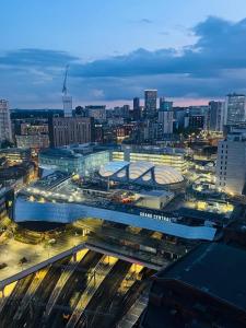 Nespecifikovaný výhled na destinaci Birmingham nebo výhled na město při pohledu z apartmánu