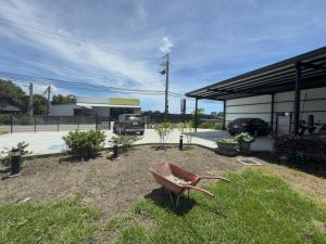 A garden outside Really good home