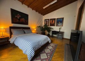 Galeriebild der Unterkunft Casa ROMERO EN FLOR in Medellín + 25 Fotos