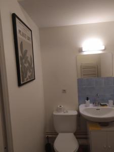 Koupelna v ubytování T1 TOURS NORD 38m2 - 4 couchages + 1 fotografie