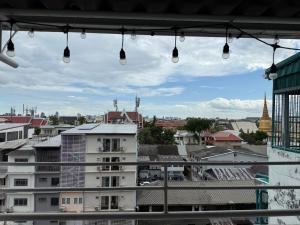 Nespecifikovaný výhled na destinaci Bangkok nebo výhled na město při pohledu z hostelu