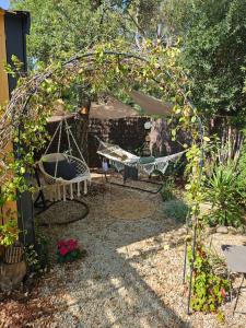 Zahrada ubytování Le cabanon de casaOma