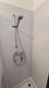 Koupelna v ubytování Appartement 2P Terrasse Cannes Croisette Beach 100 meters + 14 fotografií