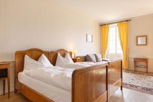 Postel nebo postele na pokoji v ubytování Hotel St Petersinsel + 8 fotografií