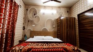 SYL HOTELS One - Comfortable and Secure Stays客房内的一张或多张床位