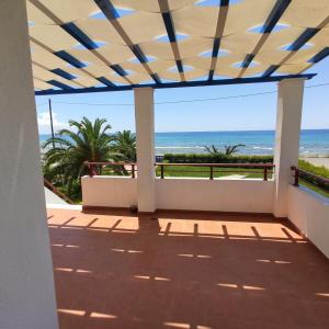 Gallery image of Luxury Villa Beachfront in Sozopoli