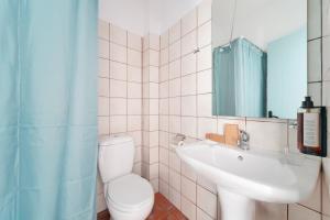 Ένα μπάνιο στο Green Apartments +57 φωτογραφίες