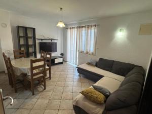 TV a/nebo společenská místnost v ubytování Apartments Iva