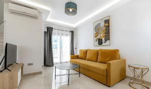 Et tv og/eller underholdning på Checkin Ocean Tenerife + 12 billeder