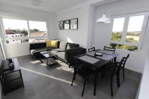 Posezení v ubytování Rozy Campoamor Beach R-4788