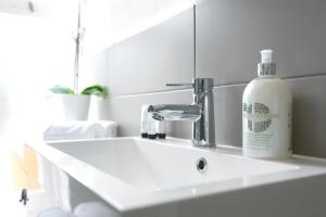 Afbeelding uit fotogalerij van Brighton Lanes by Airhost in Brighton & Hove