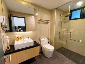 Ένα μπάνιο στο Emerald Homes Cozy Homestay at Ion Delemen Genting Highlands +208 φωτογραφίες
