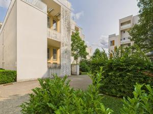 Το κτήριο όπου στεγάζεται  το διαμέρισμα