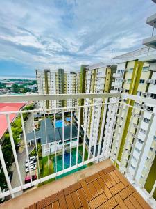 Gallery image of 15FLR Condo End-Unit With Balcony Facing Amenities in Mesaverte Residences CDO in Pontud