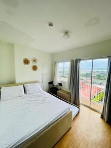 Gallery image of 15FLR Condo End-Unit With Balcony Facing Amenities in Mesaverte Residences CDO in Pontud