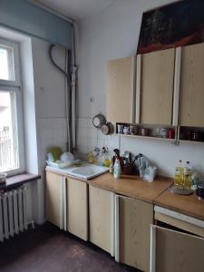 Kuchyň nebo kuchyňský kout v ubytování White House Warsaw Okęcie Cyprysowa 11