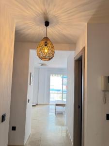 Billede fra billedgalleriet på Modern Apt by Beach & Old Town with pool i Estepona