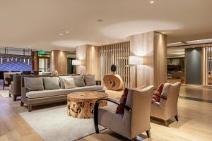 Posezení v ubytování Sheraton Bariloche Hotel