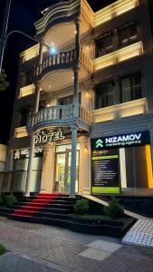 Bangunan di mana terletaknya hotel