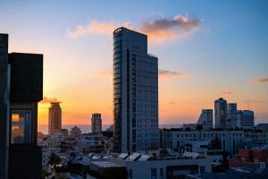 Nespecifikovaný výhled na destinaci Tel Aviv nebo výhled na město při pohledu z hotelu