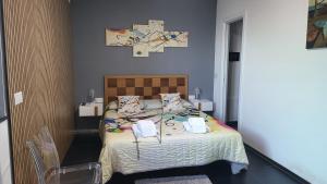 Een bed of bedden in een kamer bij Appartamenti Addimuru