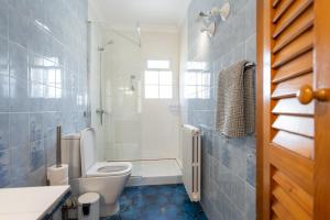 A bathroom at Allotjament lo Ribé