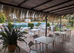 Swimmingpoolen hos eller tæt på Green By The Bay - La Herradura