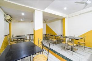 Gallery image of Super Townhouse OAK MSB SCHOOL in Secunderabad