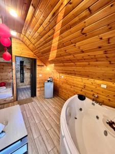 Phòng tắm tại Widian al-sham huts