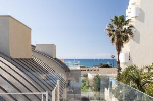 Γενική θέα στη θάλασσα ή θέα στη θάλασσα από  αυτή η βίλα