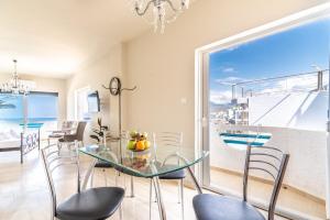 Fotografie z fotogalerie ubytování Seaside Studio with View in the Heart of city v destinaci Hersonissos