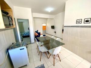 Kuchyň nebo kuchyňský kout v ubytování Residencial em Ótima localização próximo a Orla de Atalaia