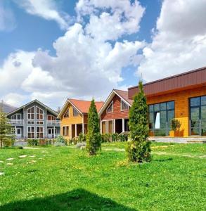 Vườn quanh COTTAGE CHALET and TOURS