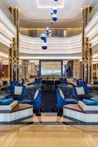 Posezení v ubytování The Diplomat Radisson Blu Hotel Residence & Spa