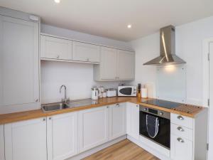 Køkken eller tekøkken på 94 Church Street + 17 billeder