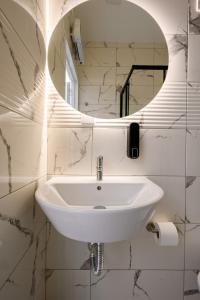 Koupelna v ubytování F8 spacious flat Sliema + 62 fotografií