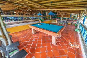 Biliár nebo kulečník v ubytování El Sendero del Quindío I Finca Hotel I Eje Cafetero