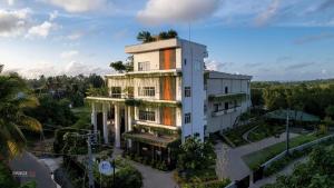 una vista aérea de un edificio en Madu River Reach, en Balapitiya