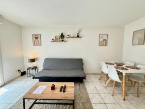 Posedenie v ubytovaní Lumineux T2/parking privé-DABNB