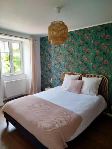 Posteľ alebo postele v izbe v ubytovaní Le Carrousel - Appartement cosy centre Obernai