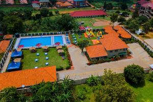 Bazén v ubytování Nesa Resort Kampala nebo v jeho okolí + 25 fotografií