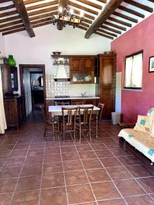 Køkken eller tekøkken på VillAmato Casa Vacanze