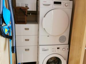 Fotografia z galérie ubytovania Apartamento ideal en Llançà: Terraza, parking y cerca de la playa - ES-89-87 v destinácii Llança