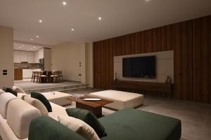 TV a/nebo společenská místnost v ubytování Solana luxury condo + 3 fotografie
