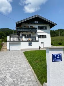 Fotografie z fotogalerie ubytování Appartement Bergblick II - MODERN LIVING v destinaci Faistenau