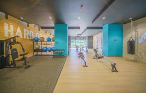 Fitness centrum a/nebo fitness zařízení v ubytování Luxury High-Rise in Medellin 2BR Executive Retreat
