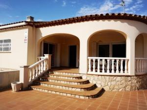 Fotografie z fotogalerie ubytování Villa avec piscine privée et proche de la plage, idéale pour familles et amis - Costa Dorada, Espagne - ES-221-6 v destinaci L'Ametlla de Mar