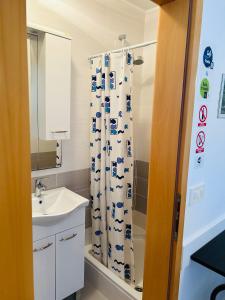 Kúpeľňa v ubytovaní Apartmani Lovrenčić