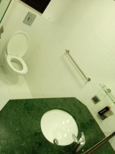 Ένα μπάνιο στο Dubai guest house