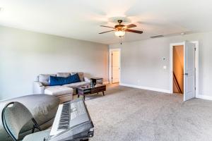 Foto sihtkohas Dothan asuva majutusasutuse 4 Mi to Dtwn Stylish Home with Large Yard in Dothan galeriist
